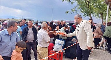 Kente gelen üniversite öğrencilerini Kasapoğlu karşıladı