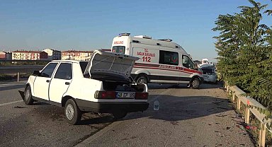 Kırıkkale'de iki otomobil çarpıştı: 3 yaralı