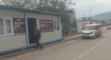 Konteyner iş yerinde hayata tutunmaya çalışan depremzede esnafa hırsızlık şoku