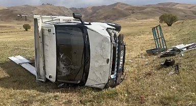 Kontrolden çıkan kamyonet takla attı: 3 yaralı