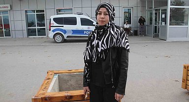 Konya'da ziraat mühendisi kadın, sokak köpeğinin saldırısında yaralandı