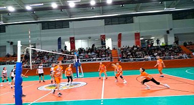 Köyceğiz'de Voleybol Cumhuriyet Kupası sahibini buldu