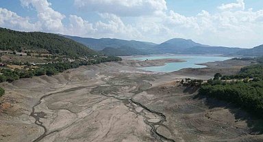 Kozan Barajı'nda su seviyesi yüzde 16.4'e düştü