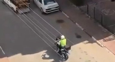 Küçük afacanlar ortalığı birbirine kattı, polisi 20 kilometre peşlerine taktı