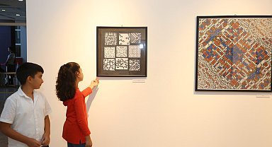 Küçükçekmece'de 'Bir Nokta Bir Çizgi Sonsuzluğun Resmi' isimli resim sergisi ziyarete açıldı