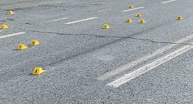 Küçükçekmece'de, taşkınlık yapan grup iş yerini taradı