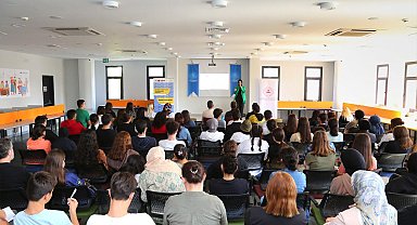 Küçükçekmecede "Erasmus bilgilendirme günleri" gerçekleştirildi