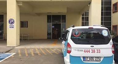 Kültür ve Sanat Sempozyumu'na katılan Macaristanlı sanatçı yanlışlıkla tiner içti