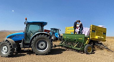 Kulu'da ilk hububat tohumları toprakla buluştu