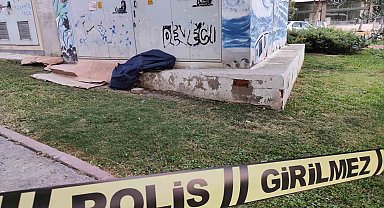 Kuşadası'nda evsiz bir kişi parkta ölü bulundu