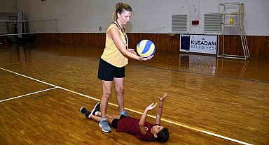 Kuşadası'nda kış spor okulları için kayıtlar sürüyor