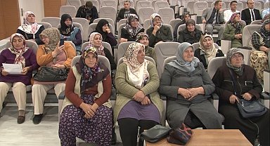 Kütahya'da 'Sürdürülebilir kalkınma' için kadın çalıştayı