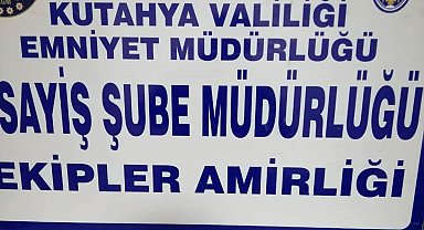 Kütahya'da çay bahçesinde bir kişinin üzerinde uyuşturucu ele geçirildi