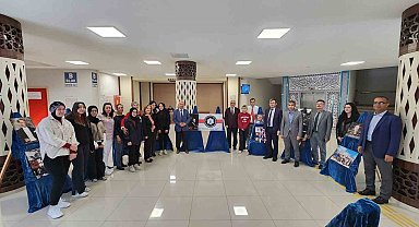 Kütahya'da "100. Yıl Bir Kareye Sığar mı?" isimli resim sergisi