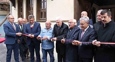 Kütahyalı merhum sanatçısı Ahmet Yakupoğlu'nun doğduğu ev restore ettirilerek müzeye dönüştürüldü