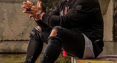 Lüks giyim markası İsrail'deki satışlarını askıya aldı