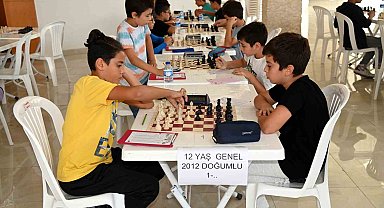 Manavgat Belediyesi'nden Cumhuriyetin 100. yılına özel satranç turnuvası