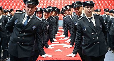 Mansur Yavaş zabıta teşkilatının yemin törenine katıldı