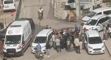 Mardin'de hafif ticari aracın çarptığı yaya yaralandı