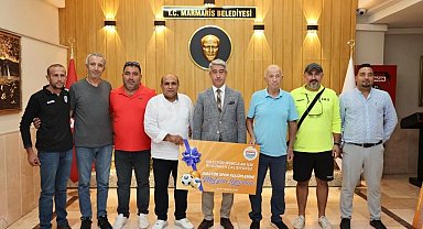 Marmaris Belediyesi'nden kulüplere destek