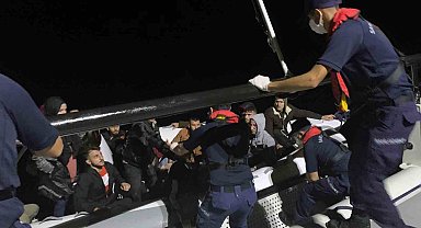 Marmaris'te 22 düzensiz göçmen kurtarıldı