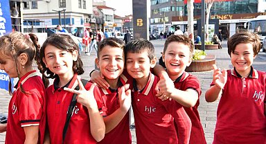 Mavi Nefes Eğitim Otobüsü Balıkesir'de