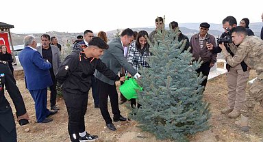 Meclisin ilk dönem milletvekili Diyap Ağa kabri başında anıldı