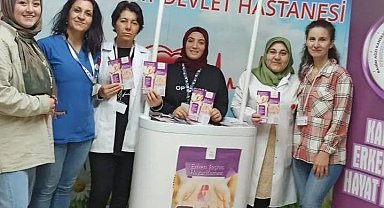 Meme kanseri farkındalık ayında Bayburt Devlet Hastanesinde stant açıldı