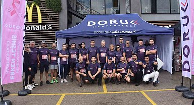 Meme kanserine dikkat çekmek için koştular