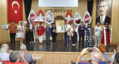 Mersin'de 'Edebiyat Defilesi' ilgi gördü