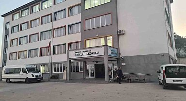 Merzifon'da 14 öğrenci gıda zehirlenmesi şüphesiyle hastanelik oldu