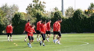Milliler, Letonya maçı hazırlıklarını tamamladı