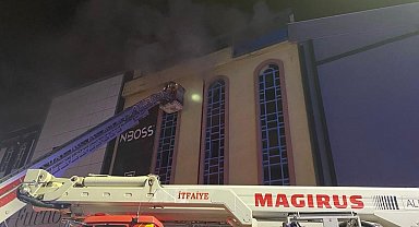 Mobilya imalathanesinde korkutan yangın