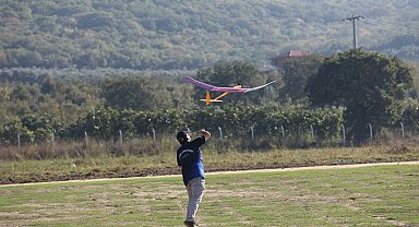 Model uçaklar Fadıllı semalarında yarıştı