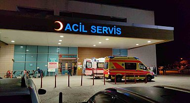 Moldovalı turist ambulansla ülkesine sevk edilirken değerleri düştü, İnegöl'de hastaneye acil giriş yaptı