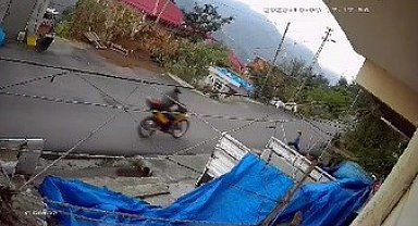 Motosiklet 7 yaşındaki çocuğa böyle çarptı