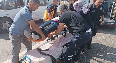 Motosiklet ile kamyon çarpıştı: 1 yaralı