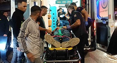 Motosikletle hafif ticari araç çarpıştı: 2 yaralı