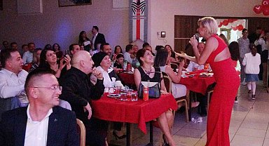 Moymuldan Yetişenler Derneği sanatçıları konuk etti