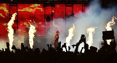 MSKÜ öğrencileri Motive konseri ile eğlendi