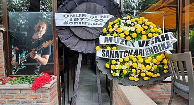 Müzisyen Onur Şener, ölümünün birinci yıl dönümünde anıldı