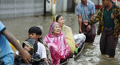 Myanmar'daki selde 27 bin 302 kişi yerinden oldu