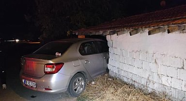 Nevşehir'de tarım işçilerini taşıyan minibüs ile otomobil çarpıştı: 14 yaralı