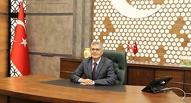 Niğde Valisi Cahit Çelik'ten 29 Ekim Cumhuriyet Bayramı Mesajı