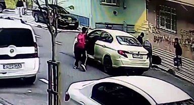 Öğrencinin refleksi faciayı önledi: Kayan araca atlayıp el frenini çekti