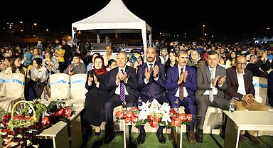 Oğuzeli'nde Nar ve Kurutmalık festivali Öykü Gürman ile renklendi