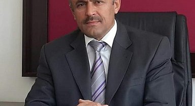 Okul müdürü kalbine yenik düştü