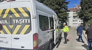 Okul servislerine denetimde bir sürücüye 8 bin TL ceza kesildi
