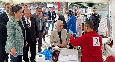 Okuldan rekor kan bağışı