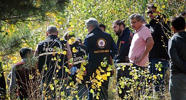 Öldürdüğü karısının cesedini attığı yeri gösterdi
